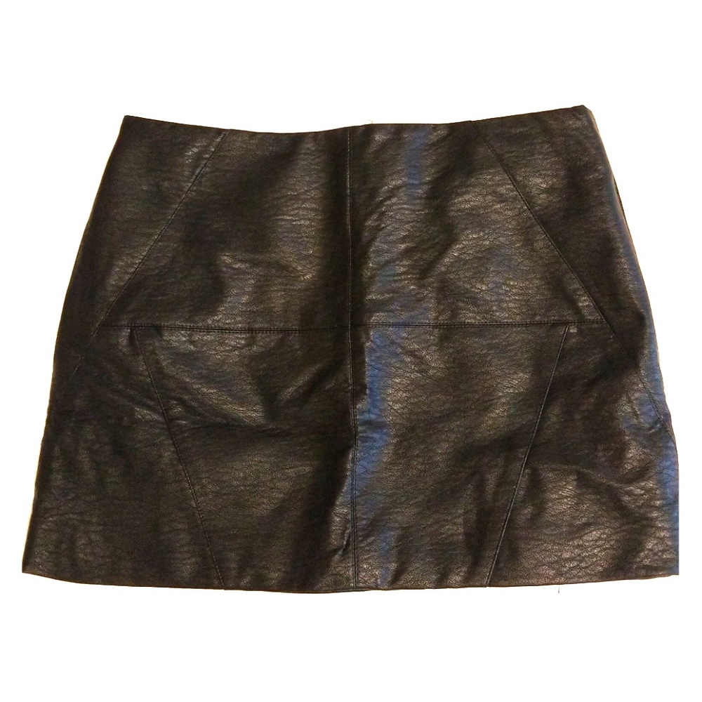 Black faux leather mini skirt